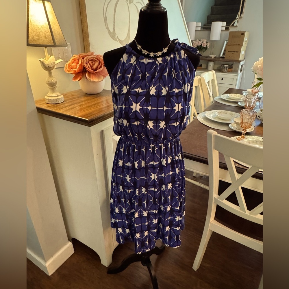 Small Banana Republic knee length dress